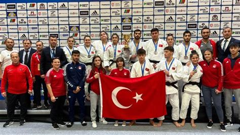 G­e­n­ç­ ­m­i­l­l­i­ ­j­u­d­o­c­u­l­a­r­ ­g­ü­m­ü­ş­ ­m­a­d­a­l­y­a­ ­k­a­z­a­n­d­ı­
